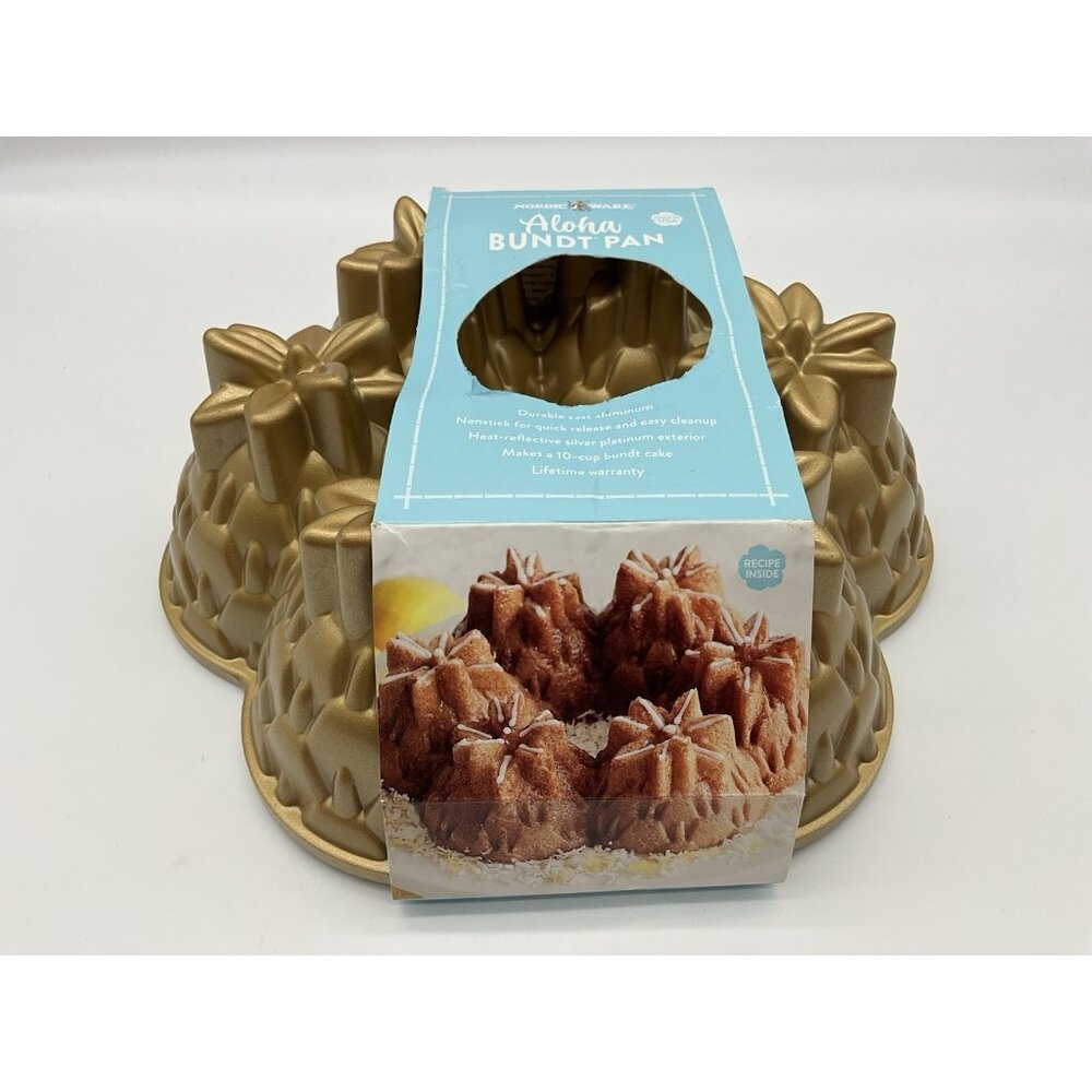 Nordic Ware Gold Aloha Pineapple Hawaii Bundt Cake Pan Cast Aluminum 10 Cup NEW